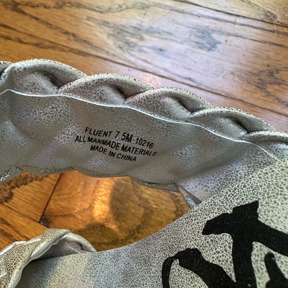 OTBT - Fluent in Silver platform wedge heels braided straps size 7.5 - Picture 4 of 6